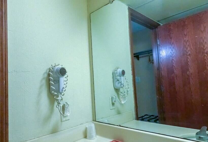 ホテル Salina Inn