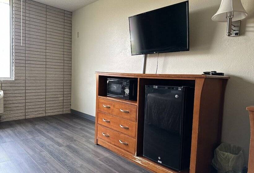 ホテル Salina Inn