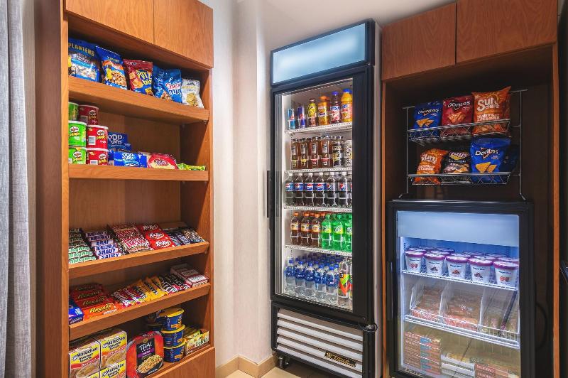 فندق Fairfield Inn & Suites Redding