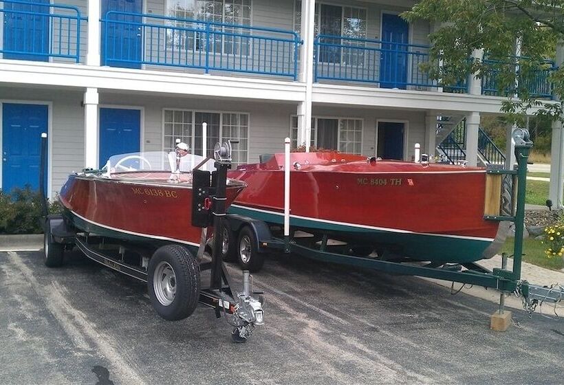 فندق Fontana Village Inn