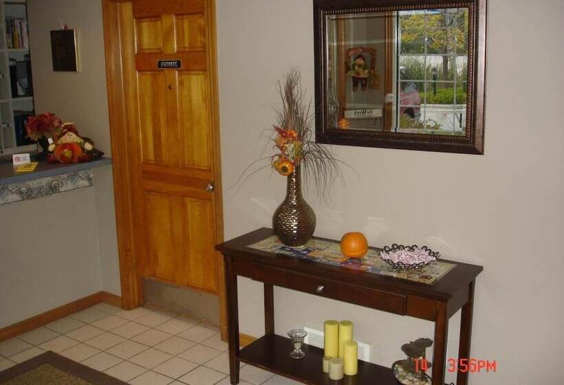 فندق Fontana Village Inn