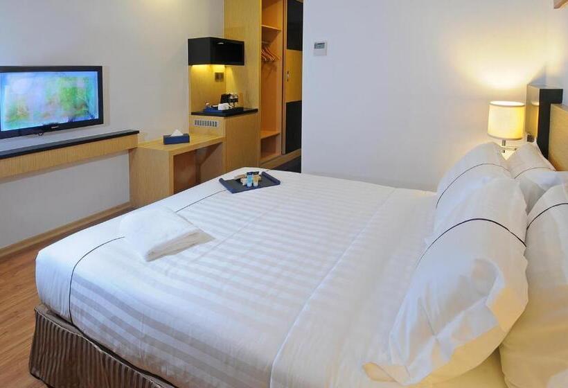 בית מלון כפרי Granada Johor Bahru