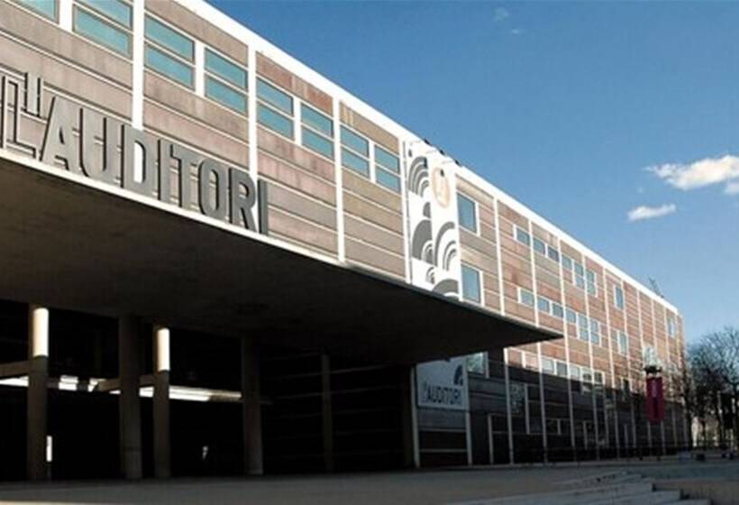 Отель Green House