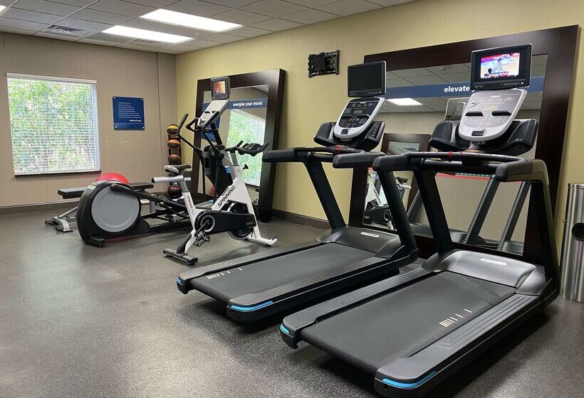 فندق Hampton Inn By Hilton Leesville Fort Johnson