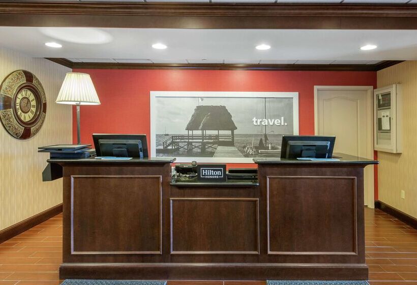 فندق Hampton Inn Meadville