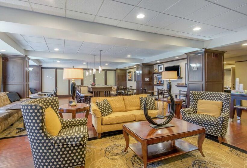 فندق Hampton Inn Meadville