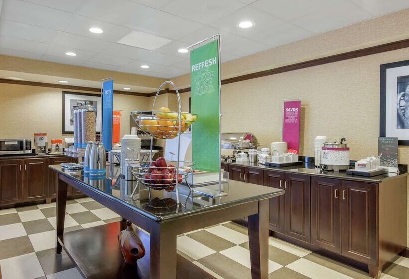 فندق Hampton Inn Meadville