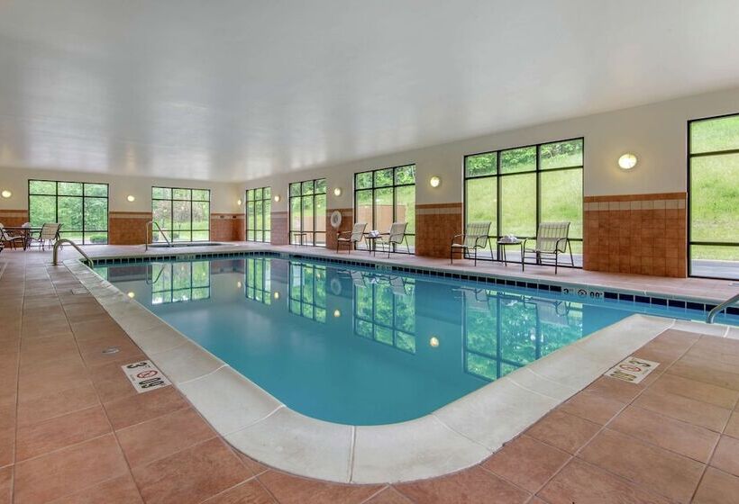 فندق Hampton Inn Meadville