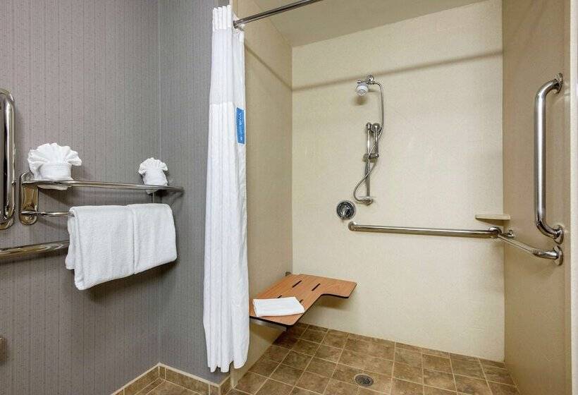 فندق Hampton Inn Meadville