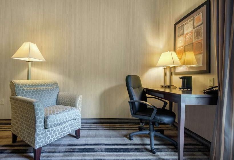 فندق Hampton Inn Meadville