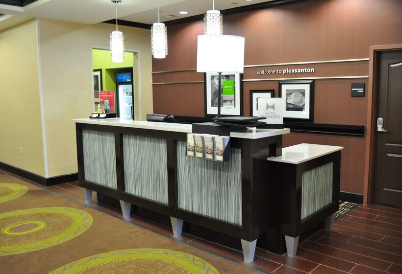 호텔 Hampton Inn Pleasanton