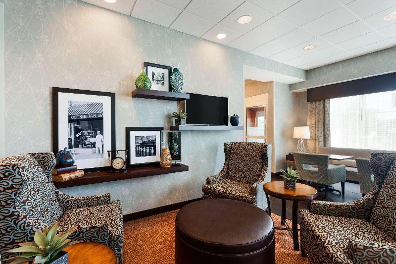 Отель Hampton Inn & Suites Hershey Near The Park