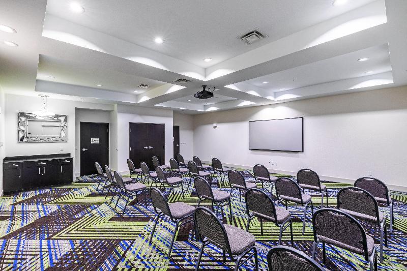 Отель Holiday Inn Express & Suites Austin Nw   Lakeway By Ihg