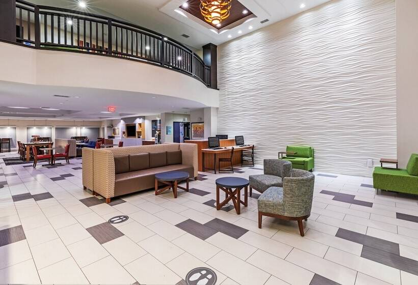Отель Holiday Inn Express & Suites Austin Nw   Lakeway By Ihg