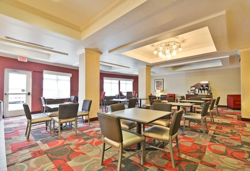 فندق Holiday Inn Express & Suites Utica, An Ihg