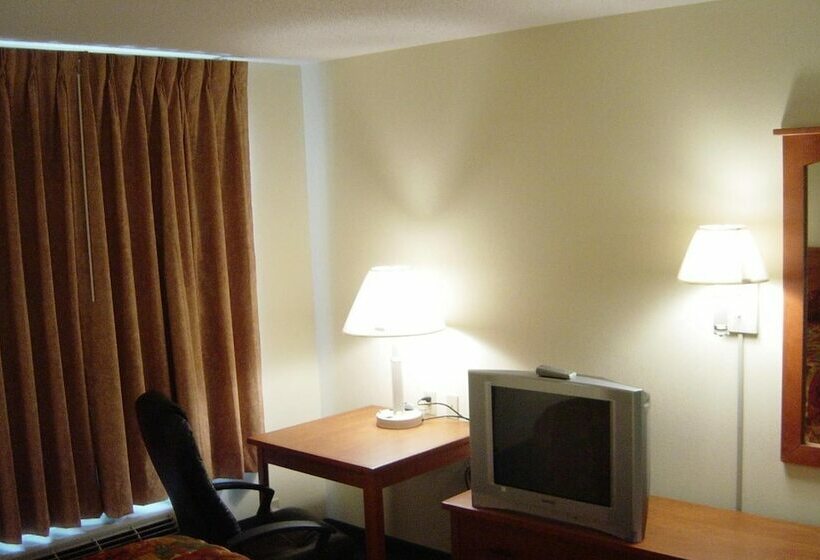 فندق Hometown Inn & Suites