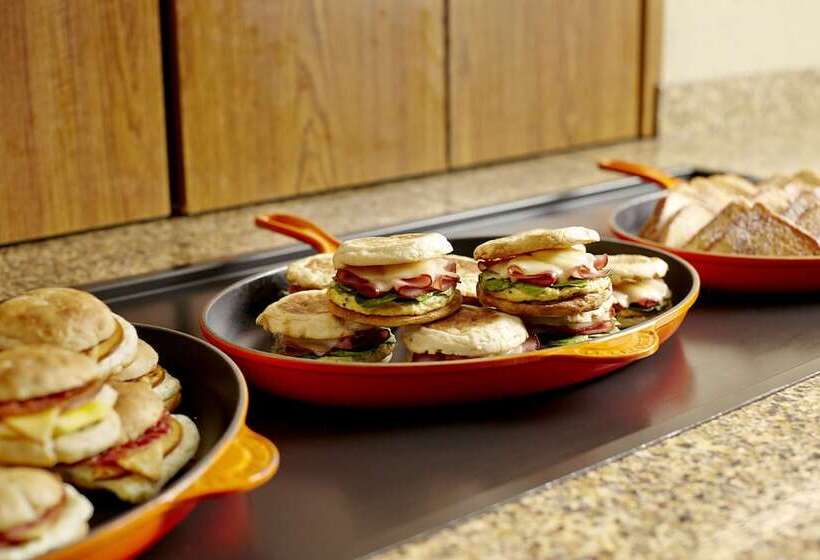 Отель Hyatt Place Sacramento Roseville