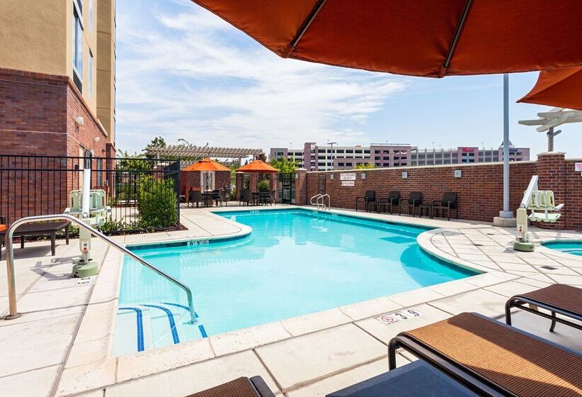 Отель Hyatt Place Sacramento Roseville
