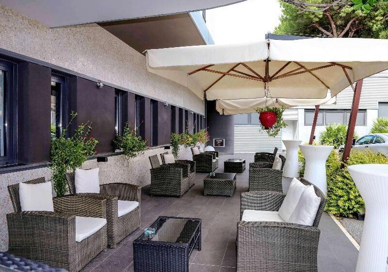 בית מלון כפרי Ibis Styles Roma Eur