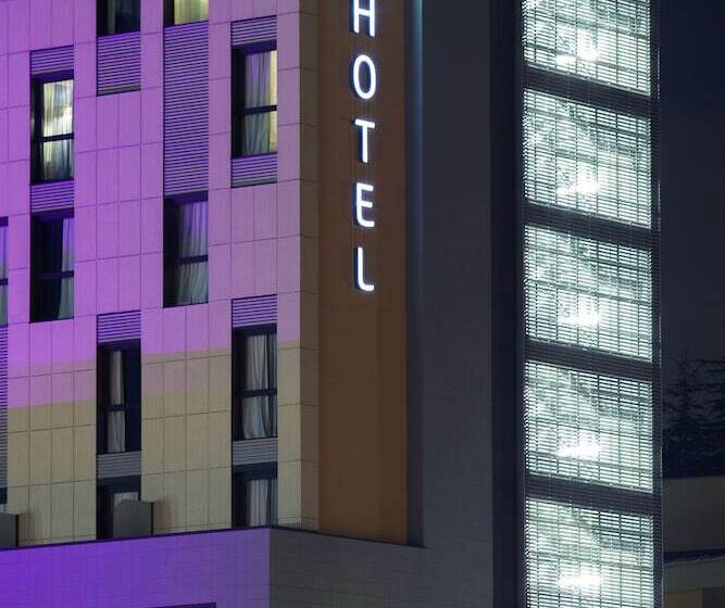 בית מלון כפרי Ibis Styles Roma Eur