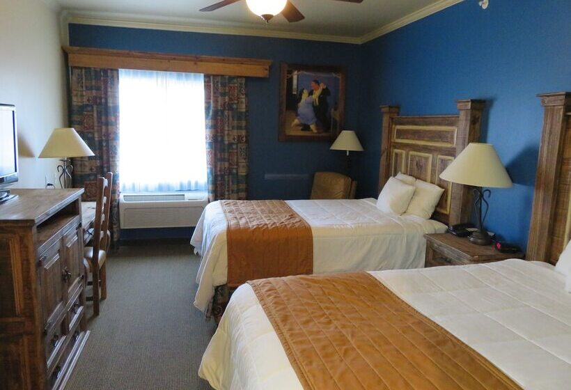 בית מלון כפרי La Hacienda Inn