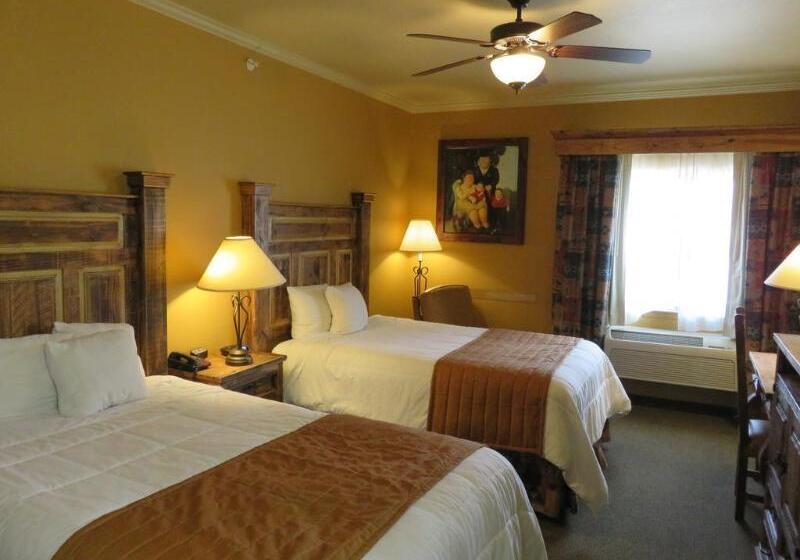 בית מלון כפרי La Hacienda Inn