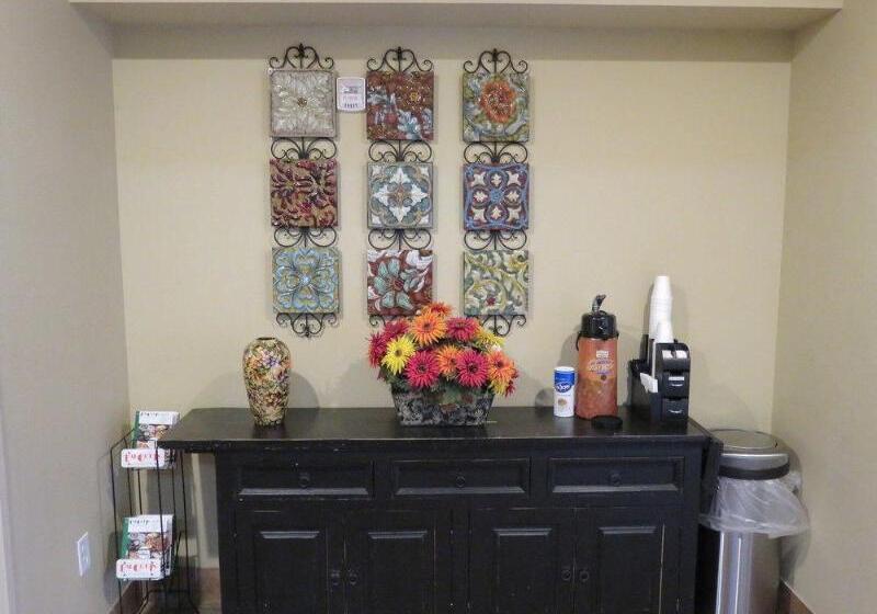 בית מלון כפרי La Hacienda Inn