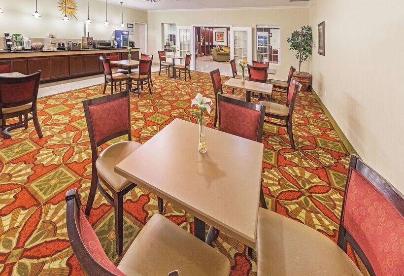 فندق La Quinta By Wyndham Columbus Tx