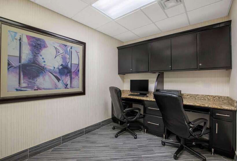 호텔 La Quinta By Wyndham Conway