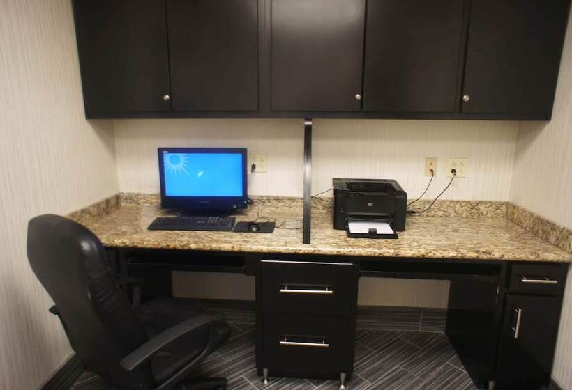 호텔 La Quinta By Wyndham Conway