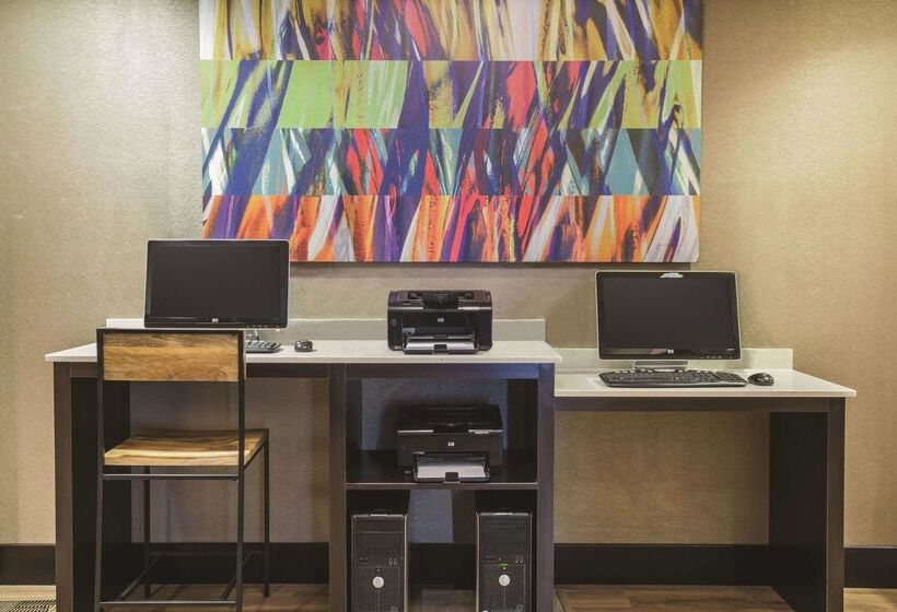 فندق La Quinta By Wyndham Ely