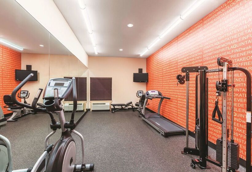 호텔 La Quinta By Wyndham Houston Iah Bush Intl Airport E