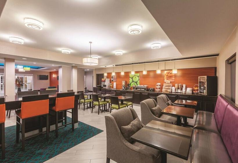 호텔 La Quinta By Wyndham Houston Iah Bush Intl Airport E
