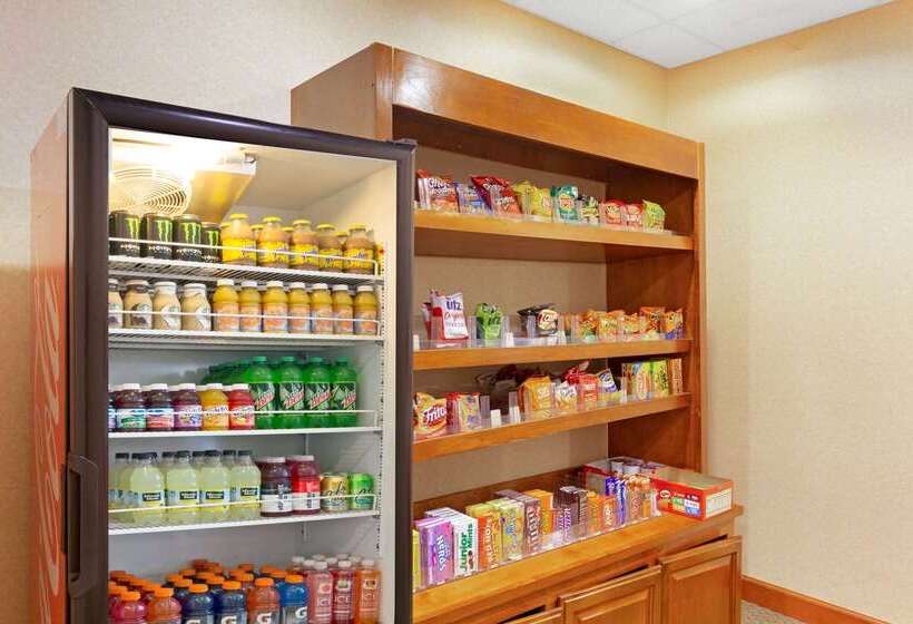 فندق La Quinta By Wyndham Richmond   Kings Dominion