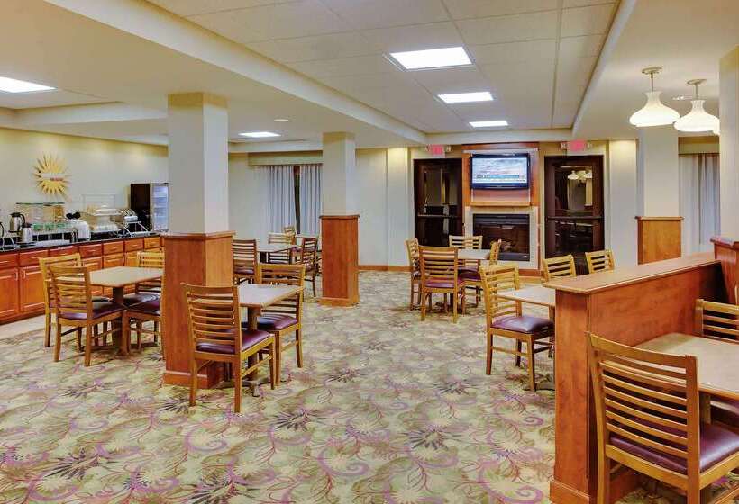 فندق La Quinta By Wyndham Richmond   Kings Dominion