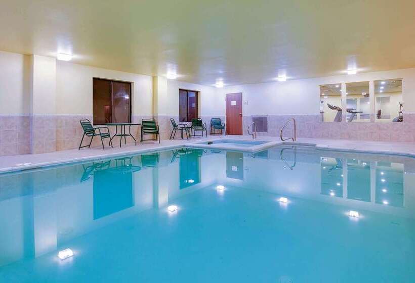 בית מלון כפרי La Quinta By Wyndham Richmond   Kings Dominion