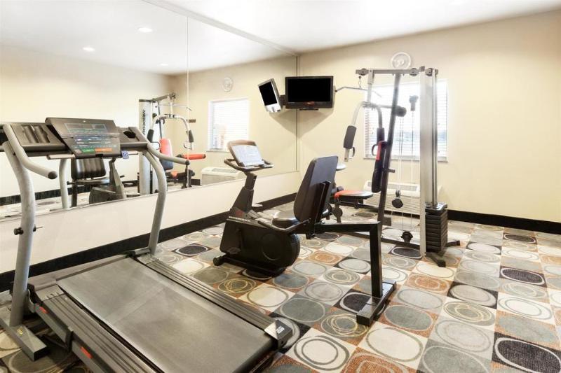 酒店 Lone Star Inn & Suites