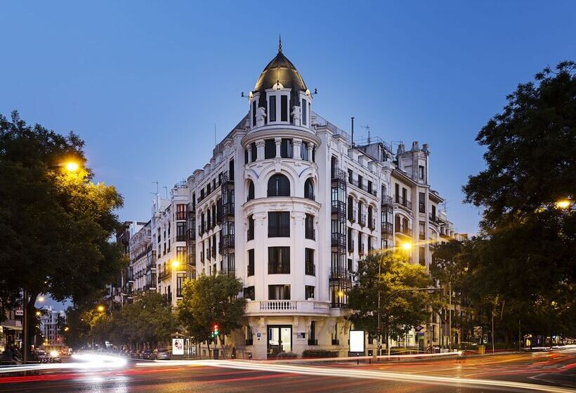 فندق One Shot Luchana 22