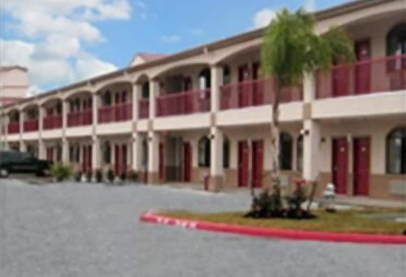 בית מלון כפרי Palace Inn   Baytown I 10