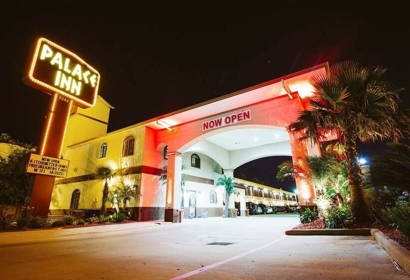 בית מלון כפרי Palace Inn   Baytown I 10
