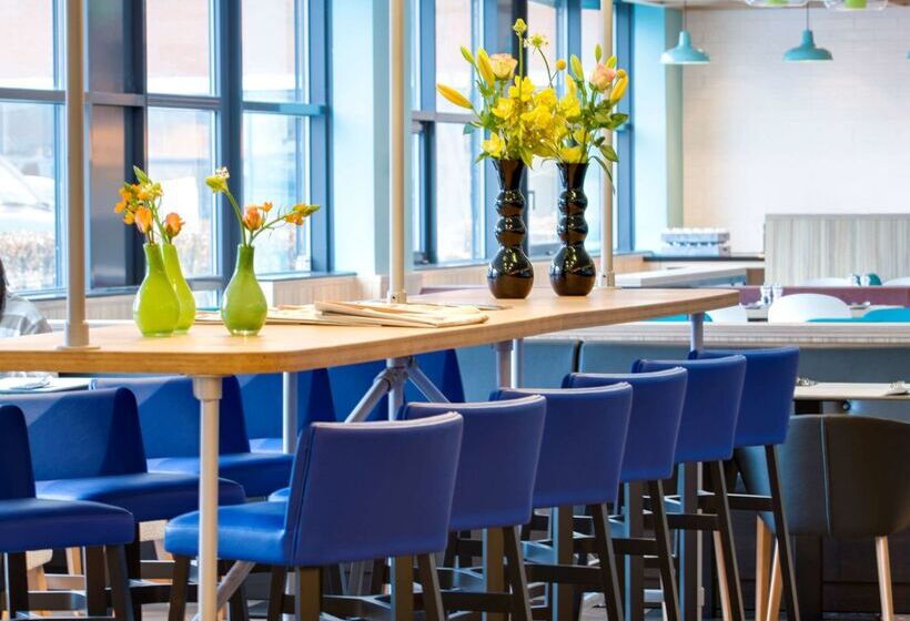 Отель Park Inn By Radisson Amsterdam Airport Schiphol