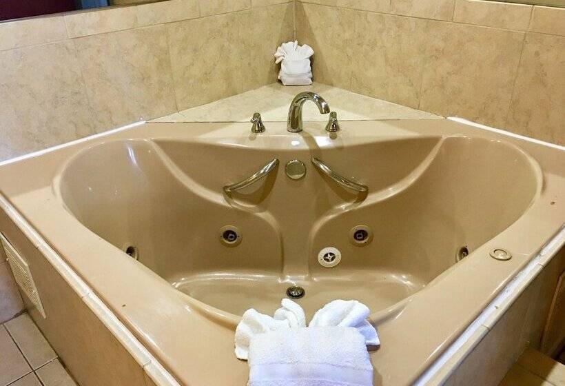 酒店 Red Carpet Innstamford