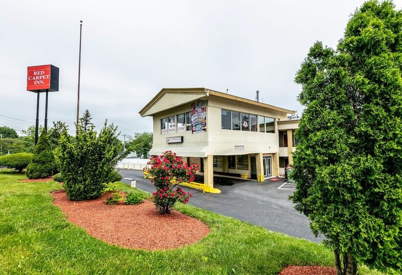 酒店 Red Carpet Innstamford