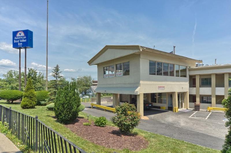 酒店 Red Carpet Innstamford