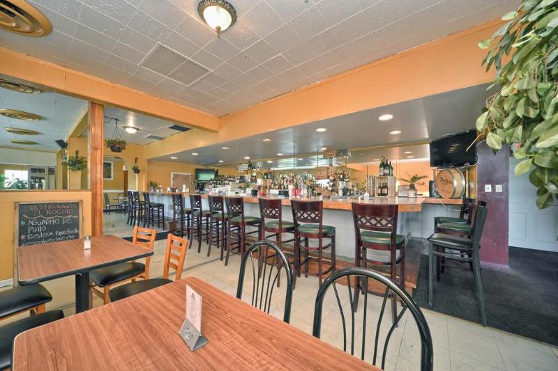 酒店 Red Carpet Innstamford