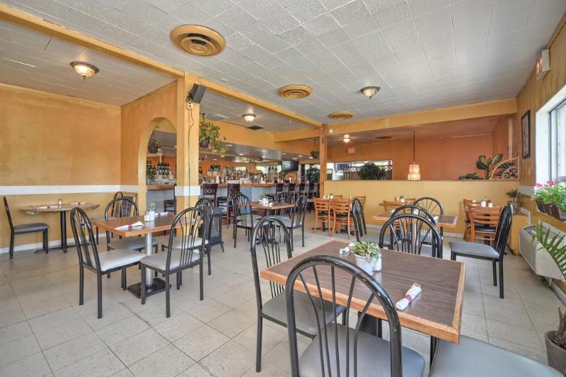 酒店 Red Carpet Innstamford