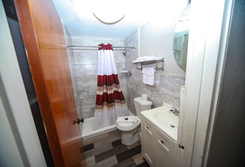 Отель Relax Inn