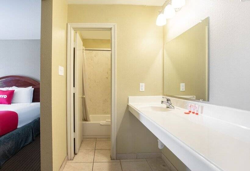 Отель Relax Inn