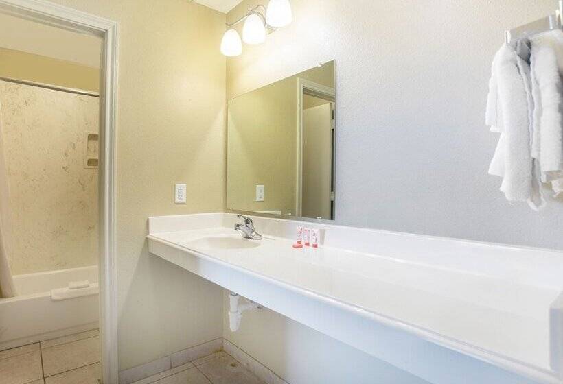 Отель Relax Inn