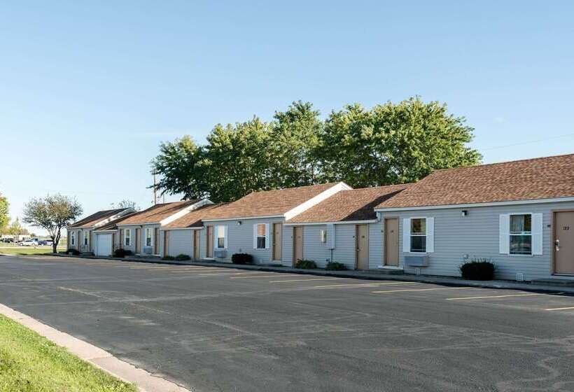 호텔 Rodeway Inn & Suites